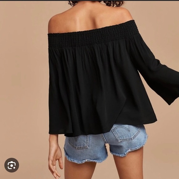 Aritzia Tamils Marcilly Blouse - Picture 3 of 5